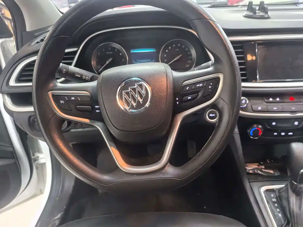 Buick Excelle — миниатюра 13