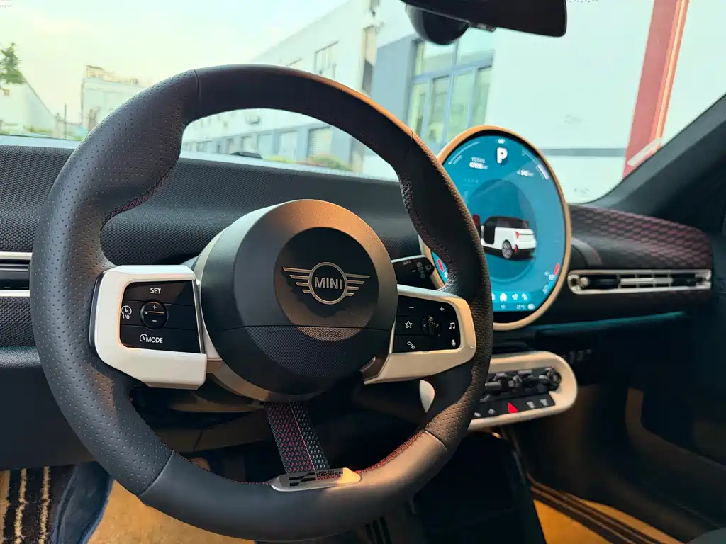 MINI MINI COOPER EV — миниатюра 11