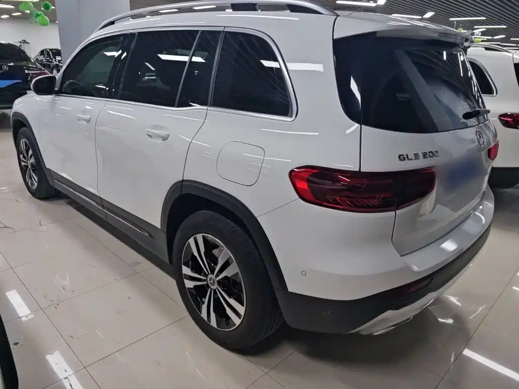 Mercedes-Benz GLB — миниатюра 9