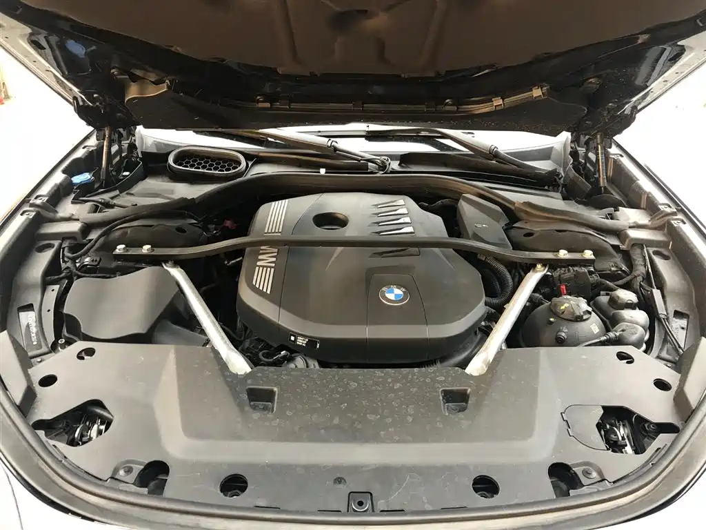 BMW 7 Series — миниатюра 17