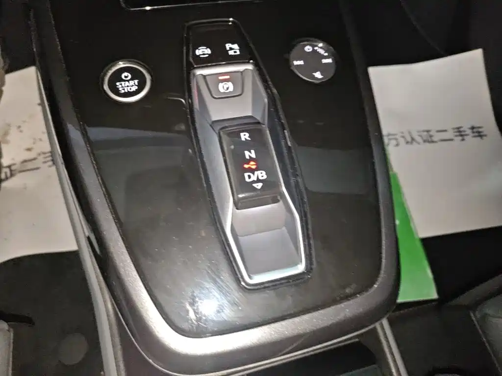 Audi Q4 e-tron — миниатюра 14