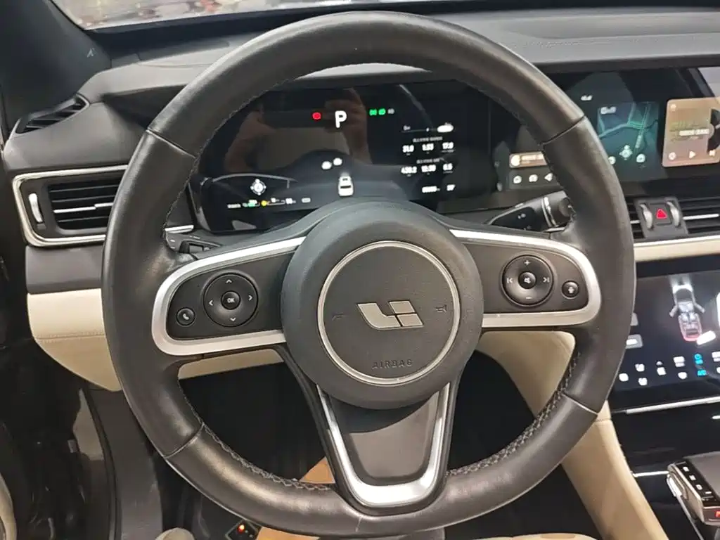 Li Auto Li ONE — миниатюра 11
