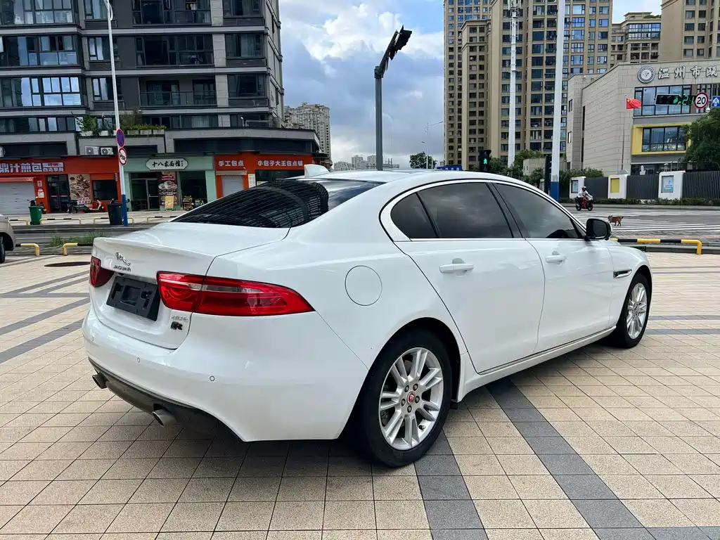 Jaguar XEL — миниатюра 7