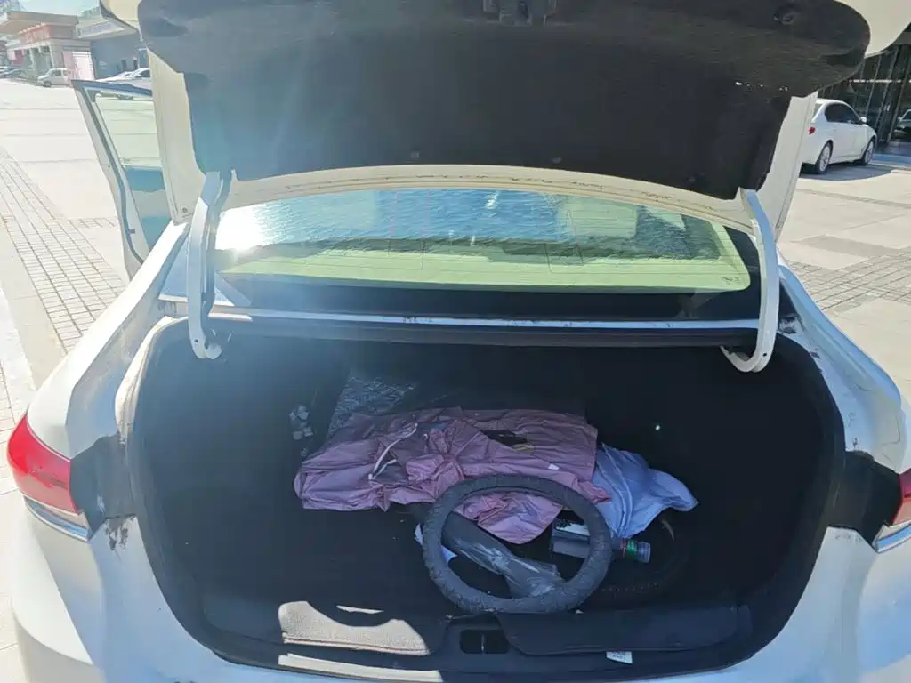 Buick Excelle — миниатюра 21
