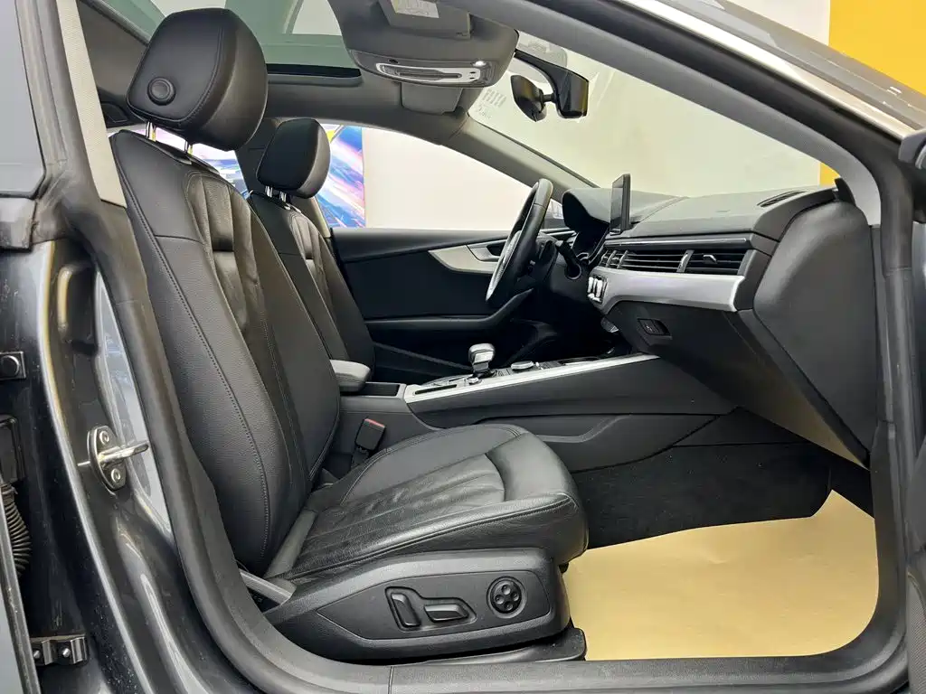 Audi A5 (Import) — миниатюра 21