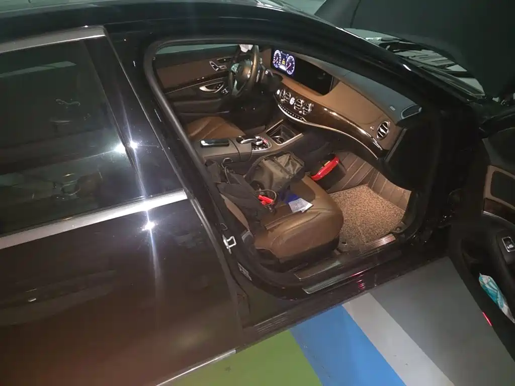 Mercedes-Benz S-Class — миниатюра 9