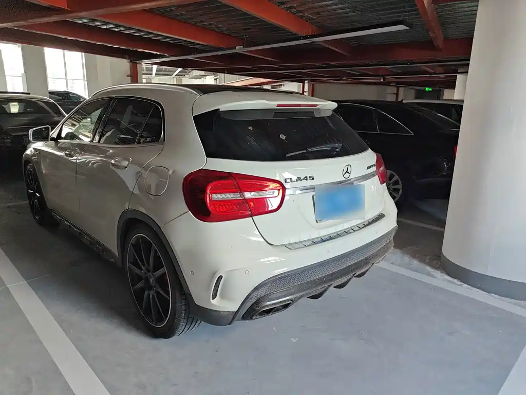 Mercedes-Benz GLA AMG — миниатюра 15