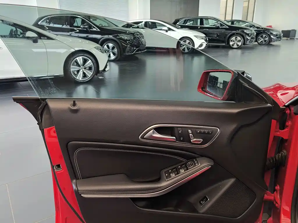 Mercedes-Benz CLA (Import) — миниатюра 8