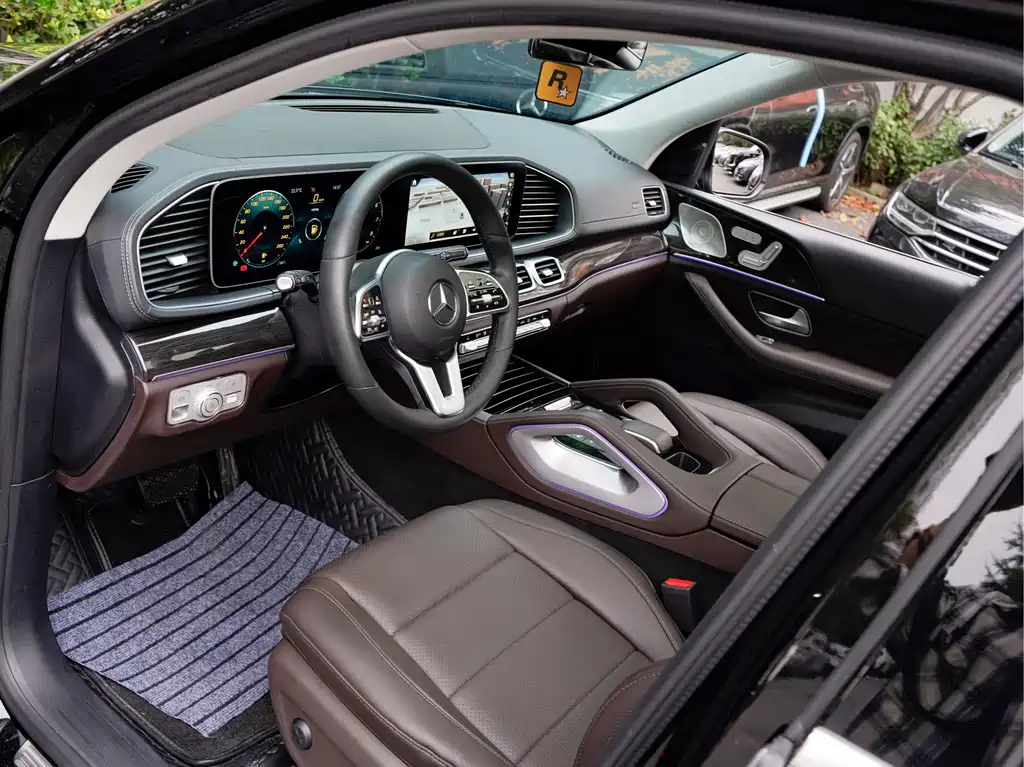 Mercedes-Benz GLE (Import) — миниатюра 12