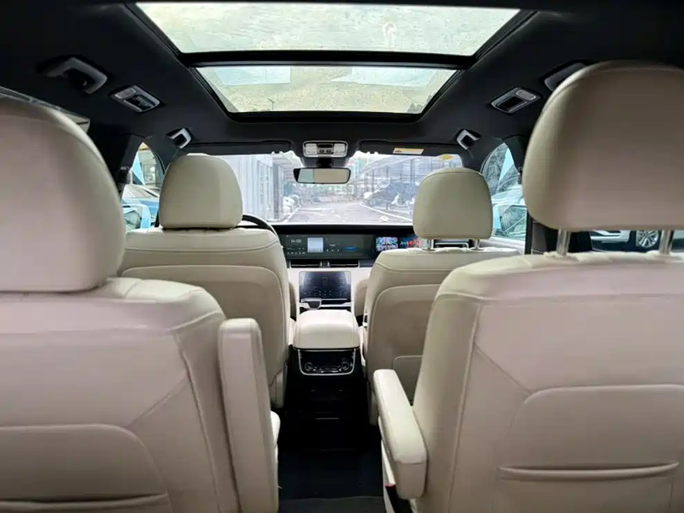 Li Auto ONE 2020 6 мест
