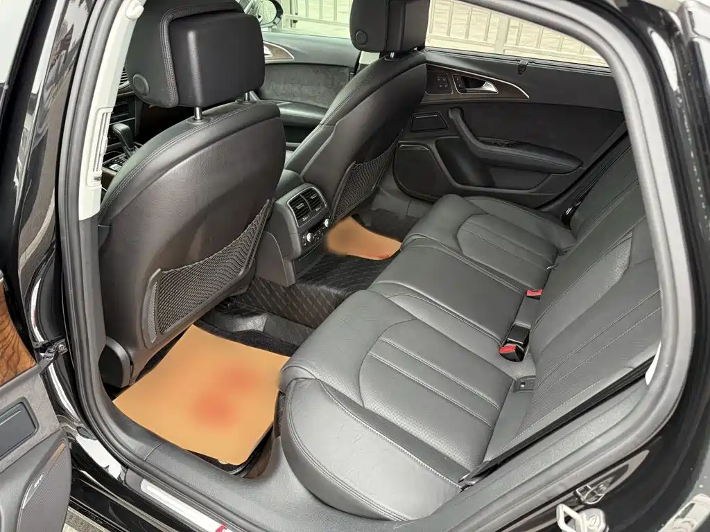 Audi A6L — миниатюра 10