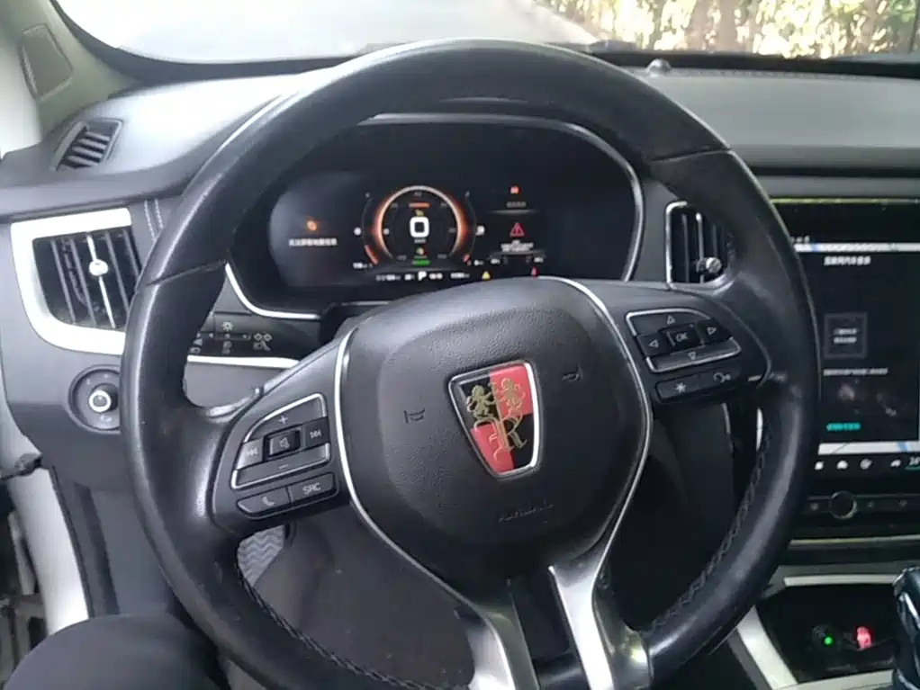 Roewe RX5 New Energy — миниатюра 11