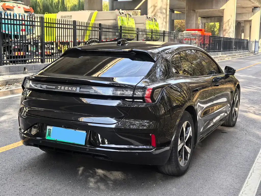 ZEEKR EXTREME KRYPTON 001