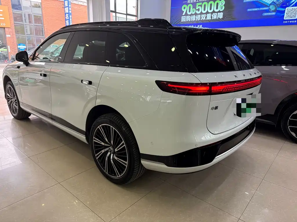 XPeng G9 — миниатюра 3