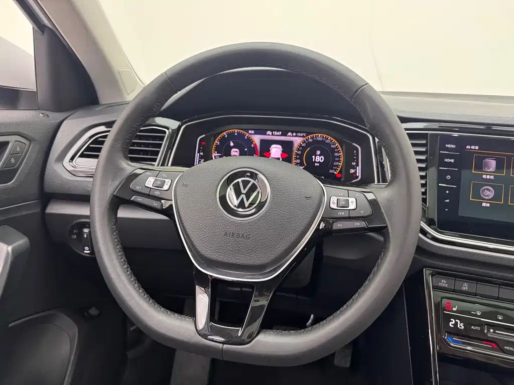 VOLKSWAGEN T ROC EXPLORING SONGS