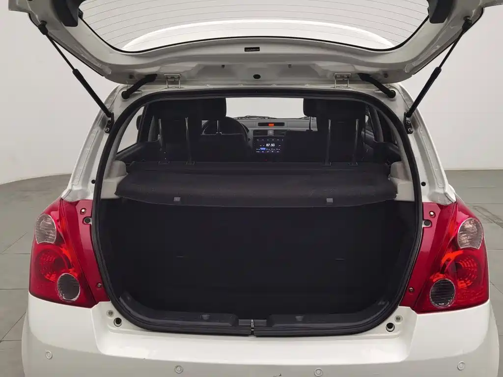 Suzuki Swift — миниатюра 16