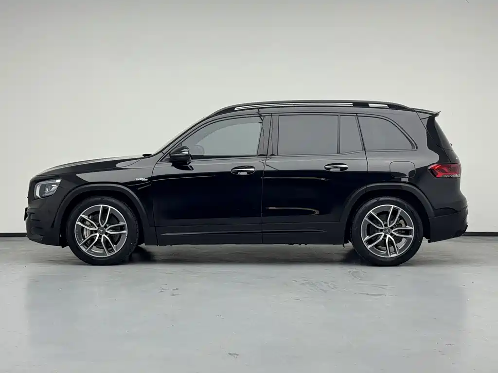 Mercedes-Benz GLB AMG — миниатюра 14