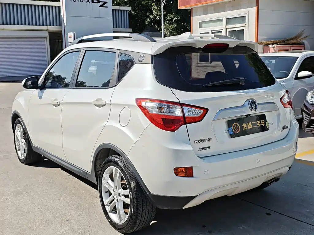 Changan CS35 — миниатюра 2