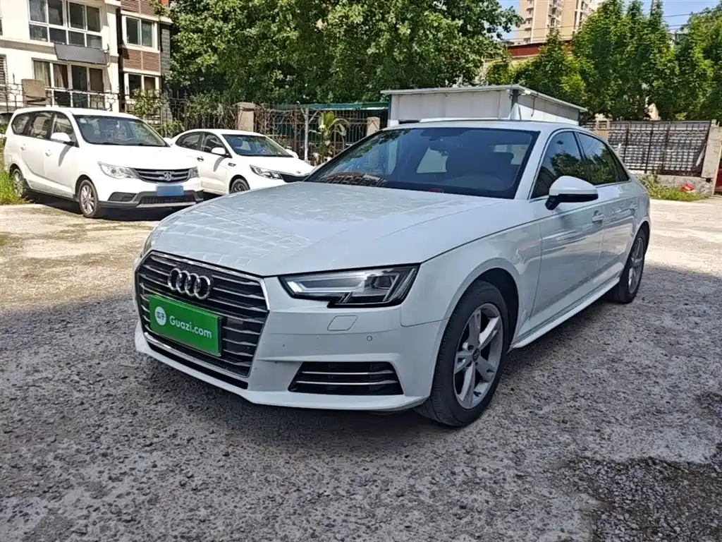 Audi A4L 2017