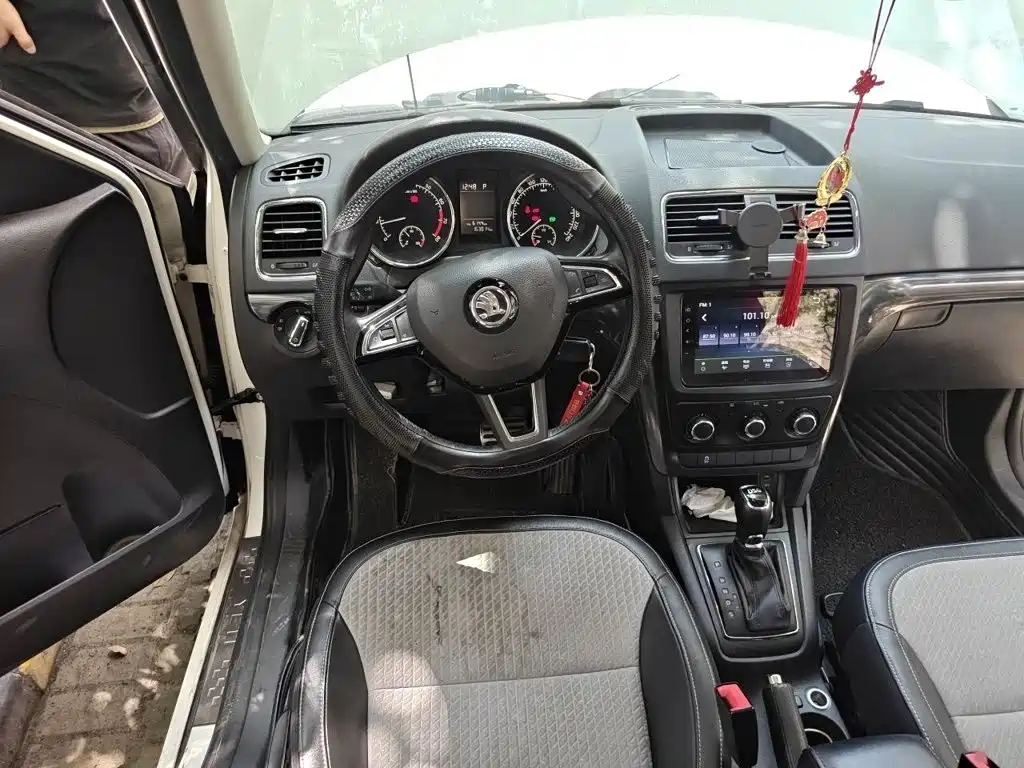 Skoda Yeti — миниатюра 3