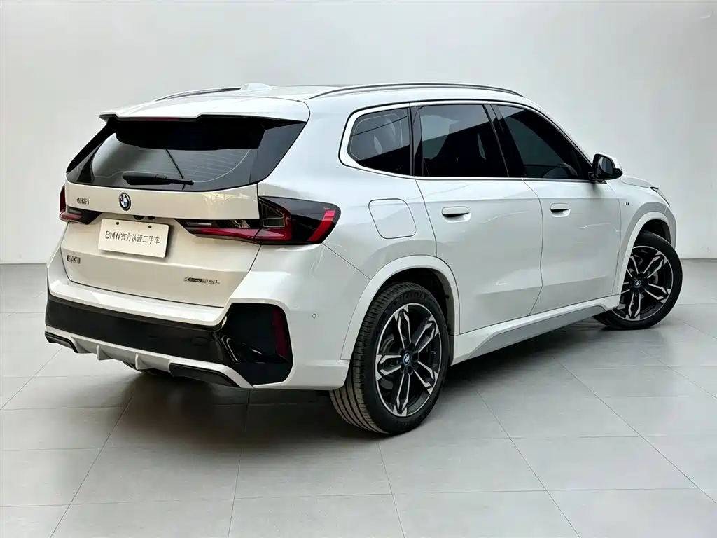 BMW iX1 — миниатюра 4