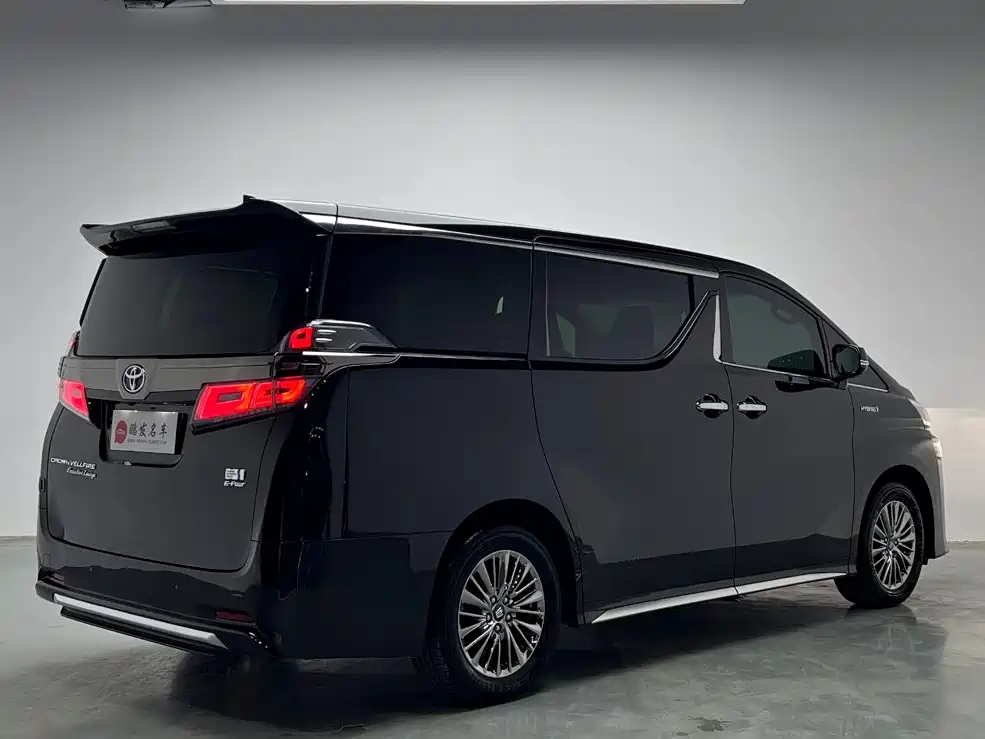 Toyota Vellfire — миниатюра 20