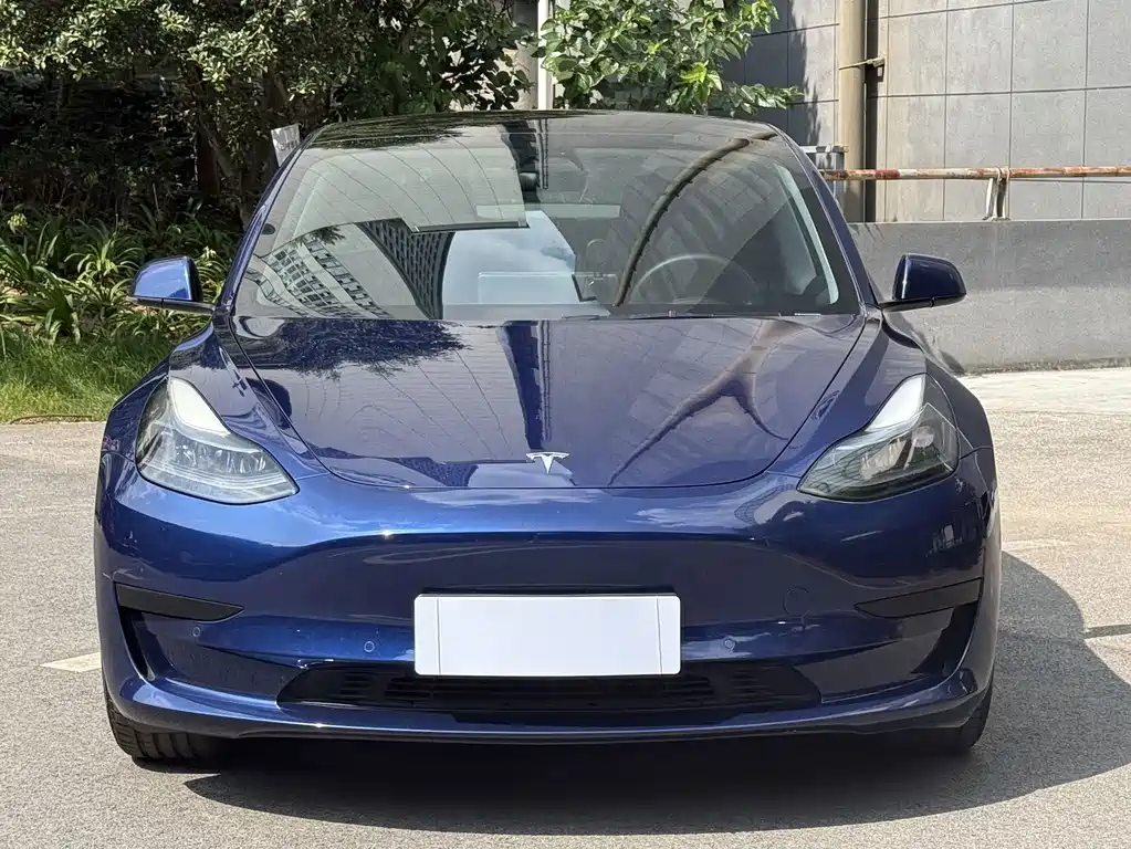 Tesla Model 3 — фотографии объявления, Фото 3