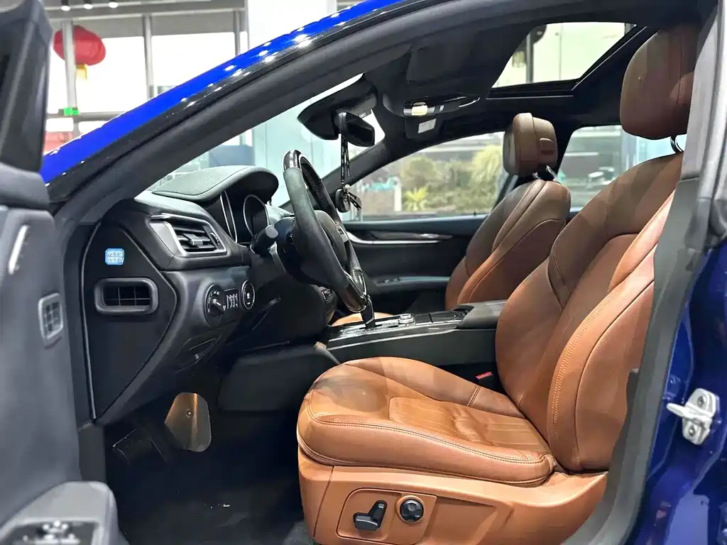 Maserati Ghibli — миниатюра 4