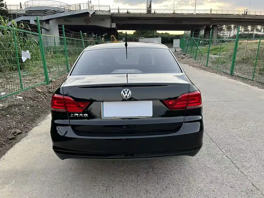 Volkswagen Santana — миниатюра 15