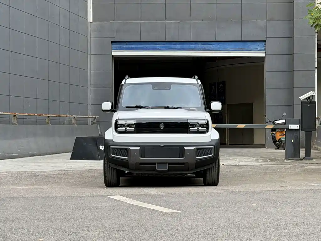 Baojun Yueye — миниатюра 2