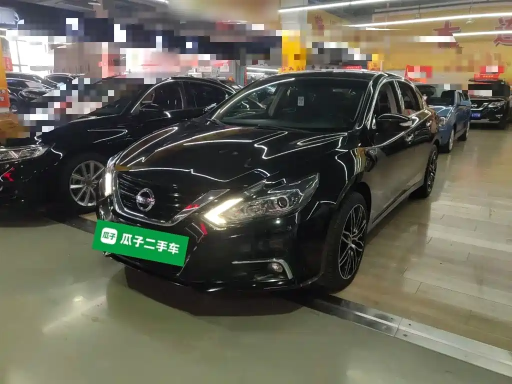 NISSAN TEANA
