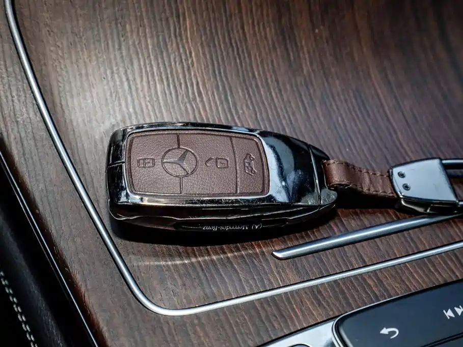 Mercedes-Benz GLC — миниатюра 18