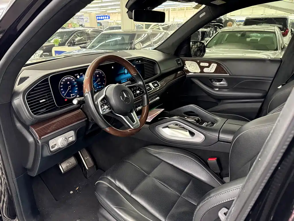 Mercedes-Benz GLS — миниатюра 4