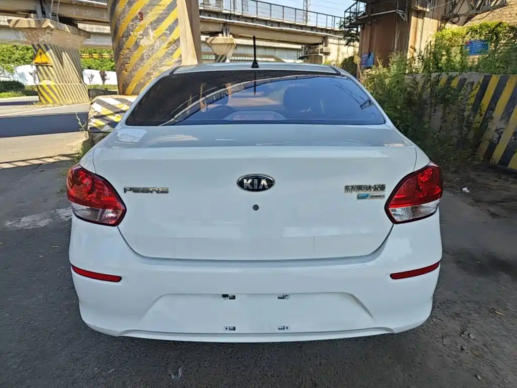 Kia Huanchi — миниатюра 6