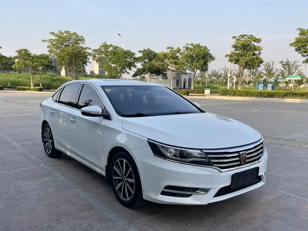 Roewe i6 Classic — миниатюра 7