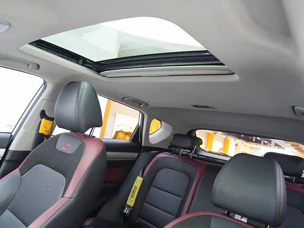 Geely Binyue — миниатюра 14