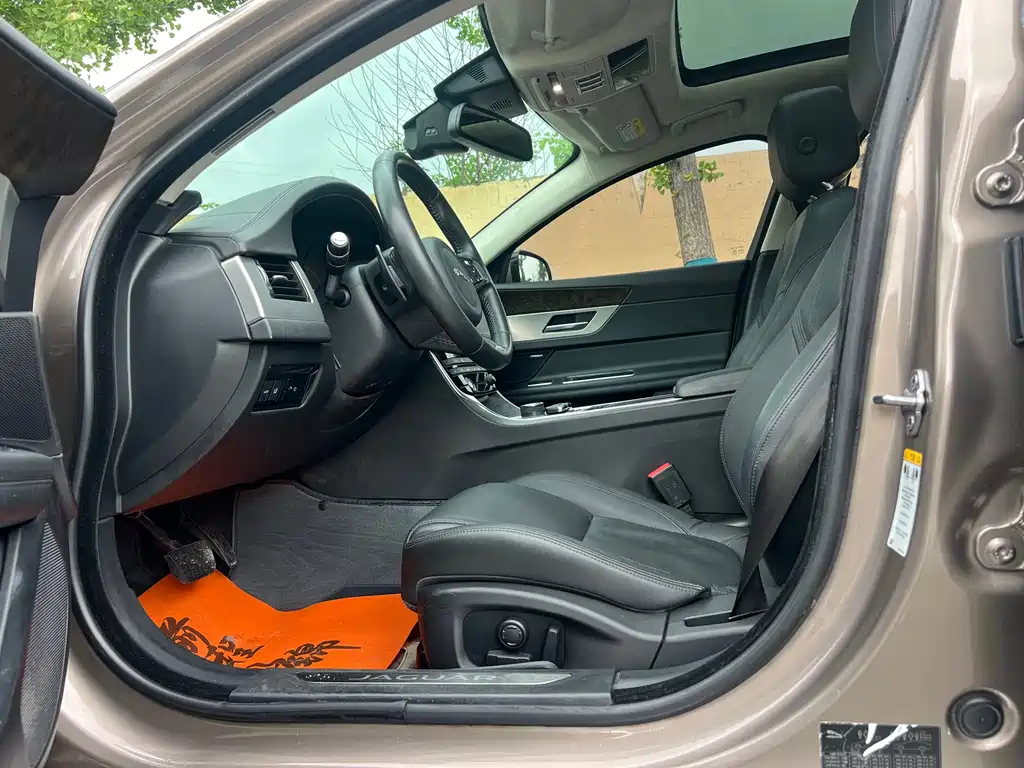 Jaguar XFL 2018 XFL 2.0T 250PS Premium