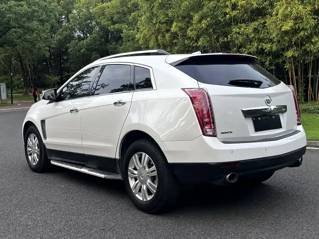 Cadillac SRX — миниатюра 4