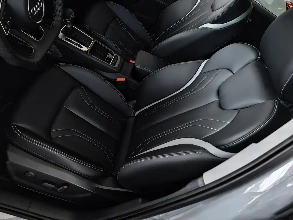 Audi Q2L 2025 35TFSI