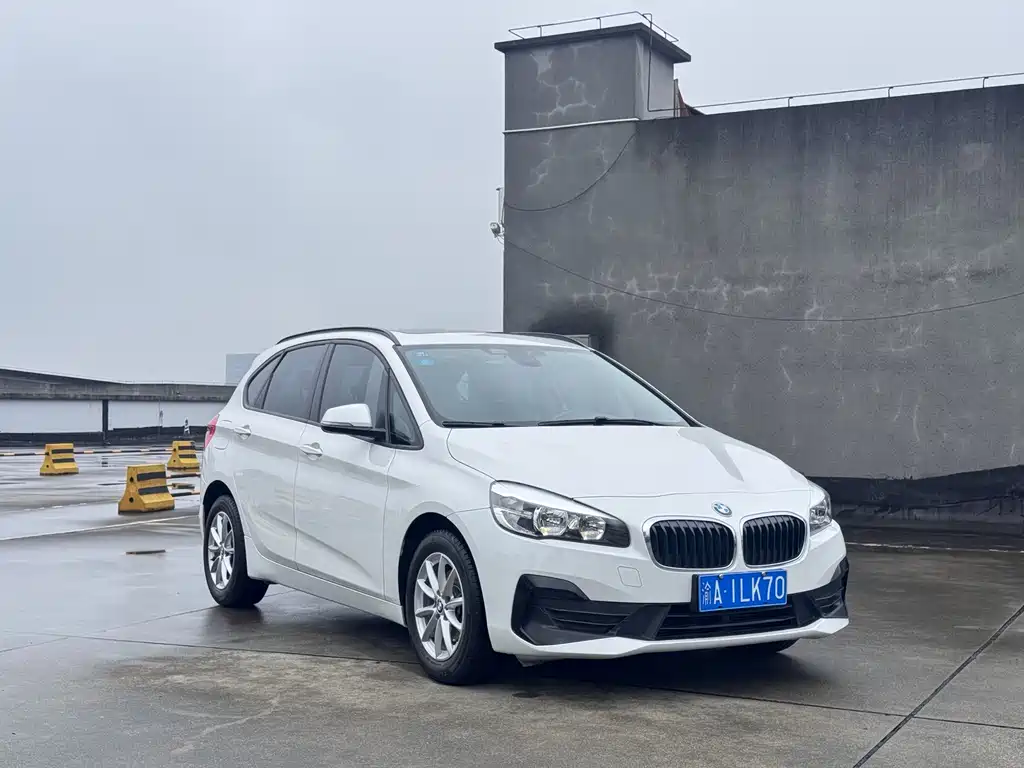 BMW 2 серии 2 2018 218i Fashion