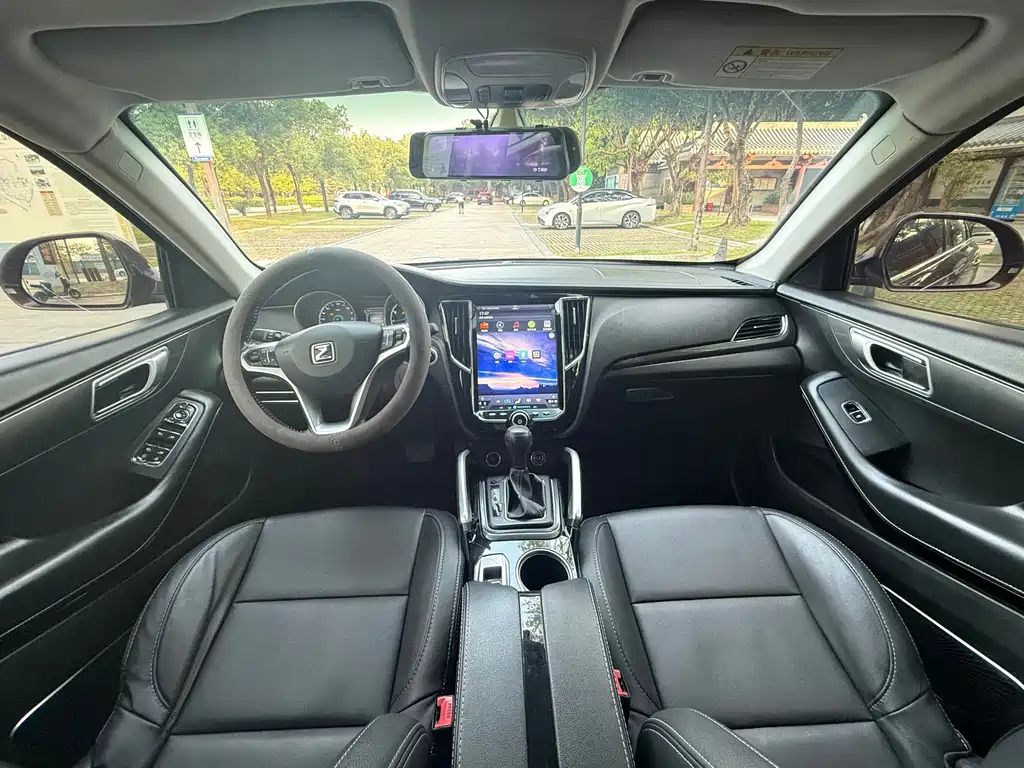 Zotye Zotye SR7 — миниатюра 5