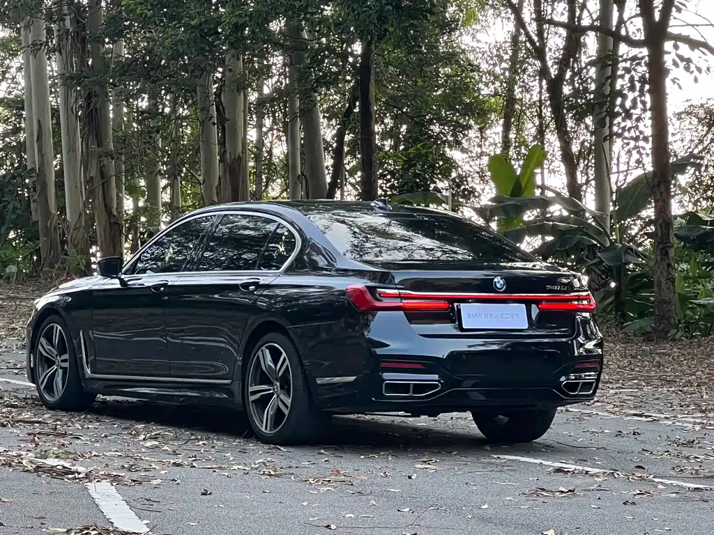 BMW 7 Series 7 2018 740Li Lead M Sport