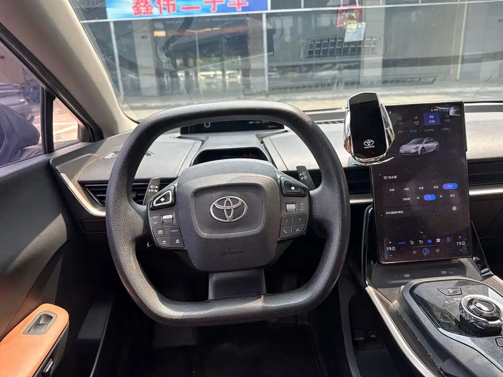 Toyota bZ3 — миниатюра 15