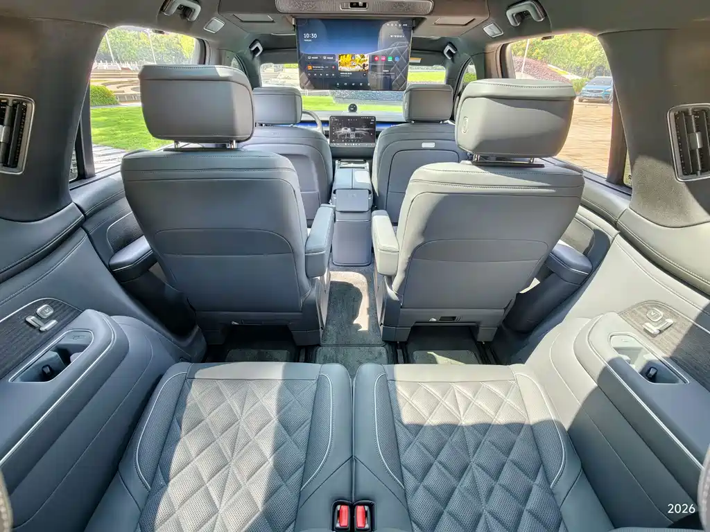 NIO ES8 2026 мест Executive Luxury