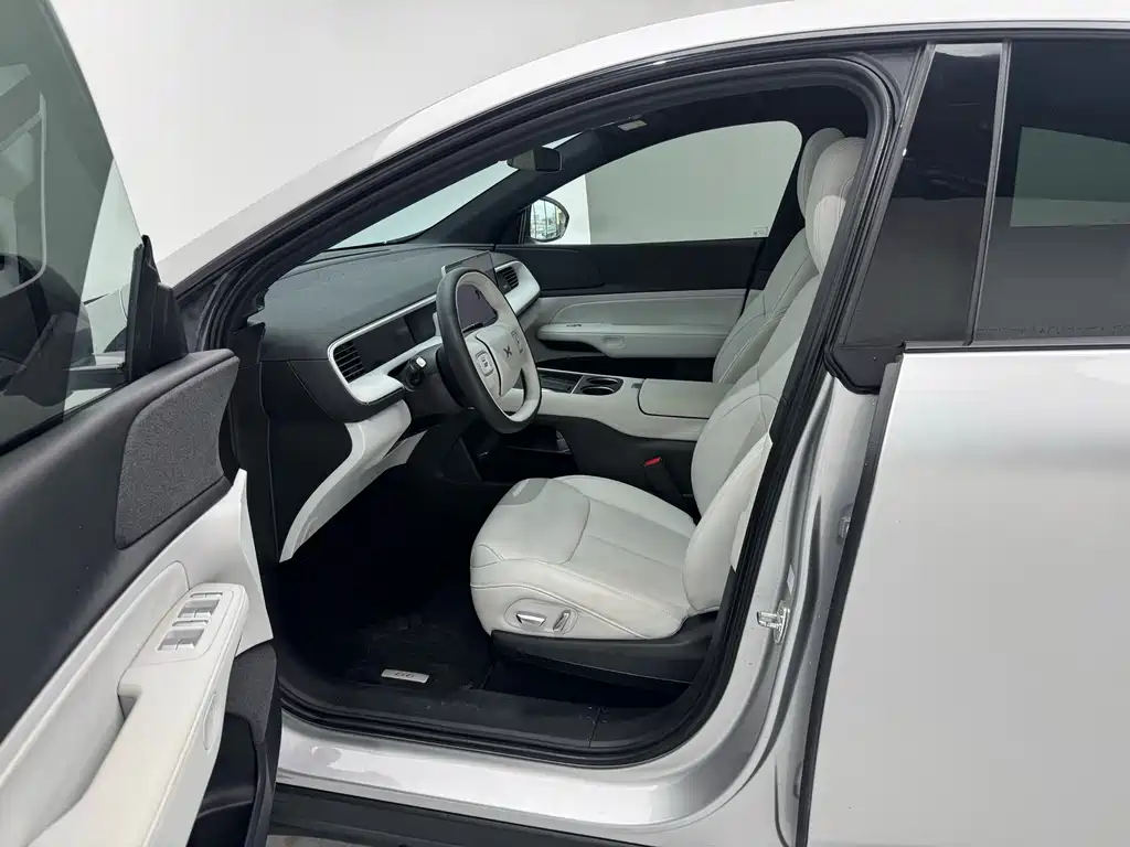 XPeng G6 — миниатюра 4