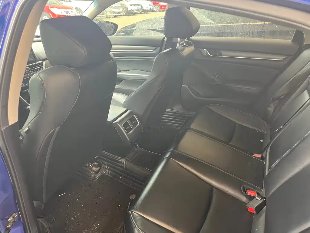 Honda Accord — миниатюра 5