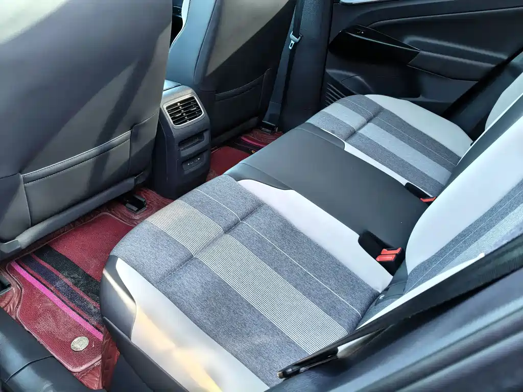 VOLKSWAGEN ID.4 CROZZ