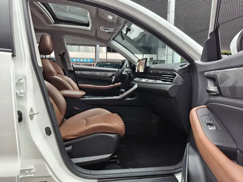 Geely Vision X6 — миниатюра 19