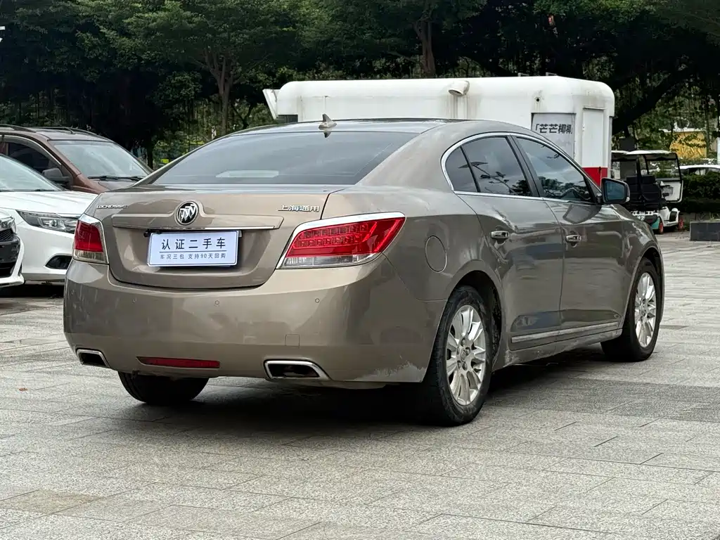 Buick LaCrosse — миниатюра 9