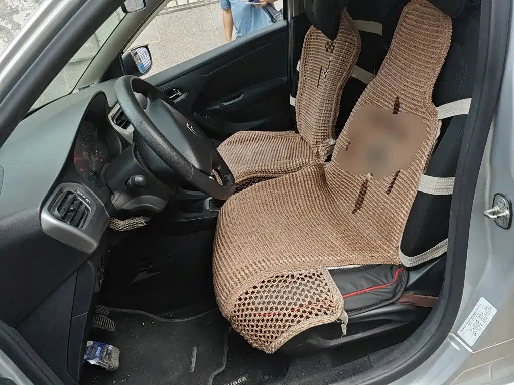 Citroen Elysee — миниатюра 11